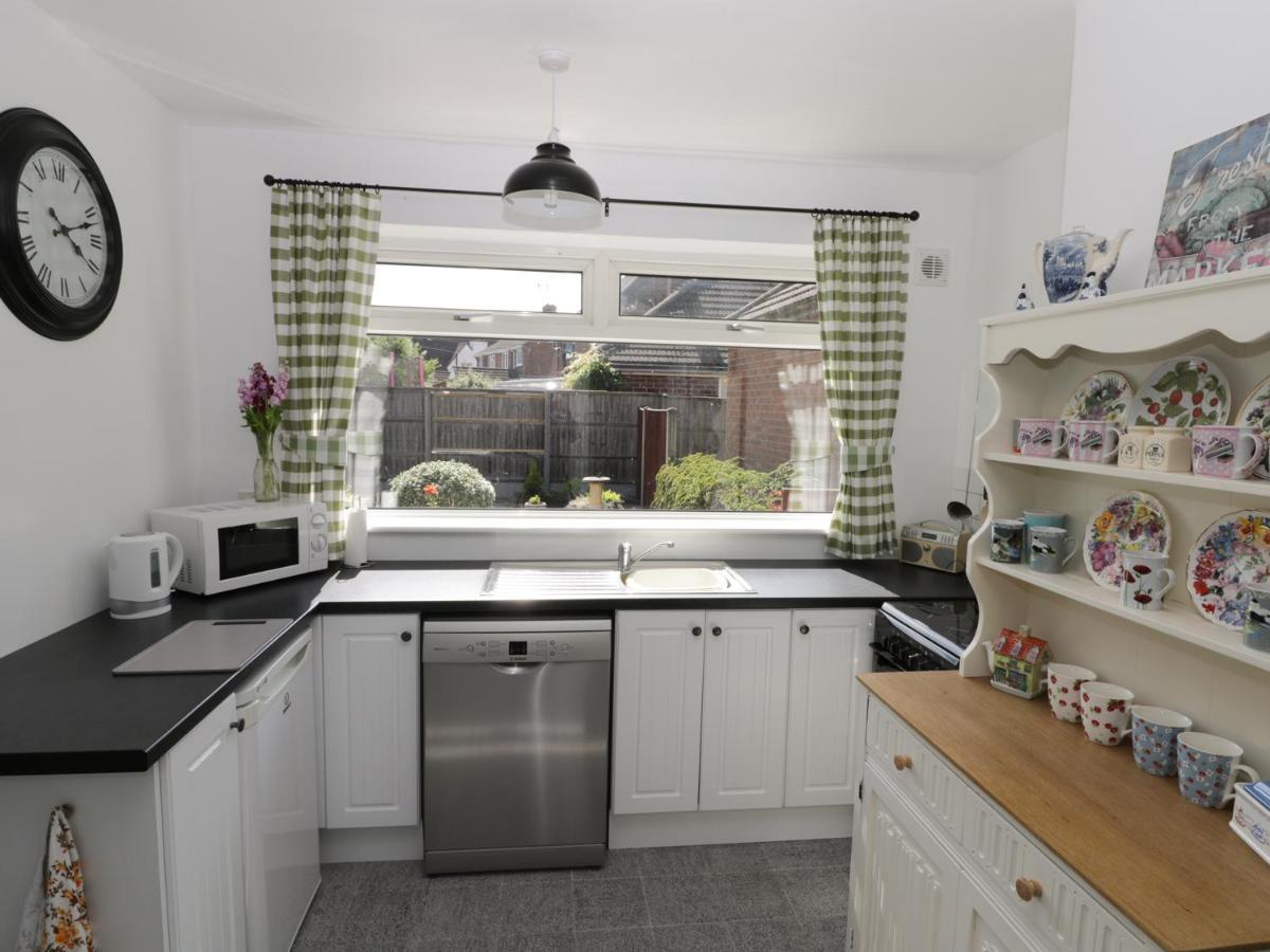 Alberts Lodge Boultham エクステリア 写真